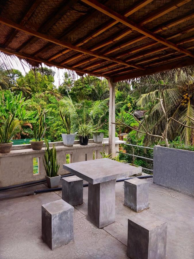 ヒッカドゥワ Mandara Rest Bed & Breakfast エクステリア 写真
