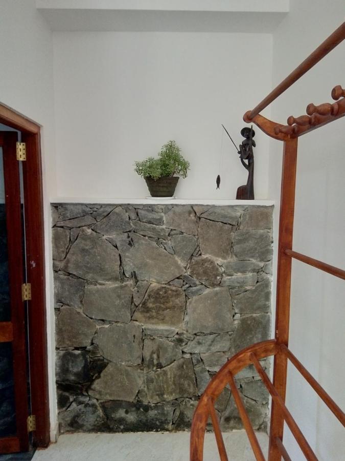 ヒッカドゥワ Mandara Rest Bed & Breakfast エクステリア 写真